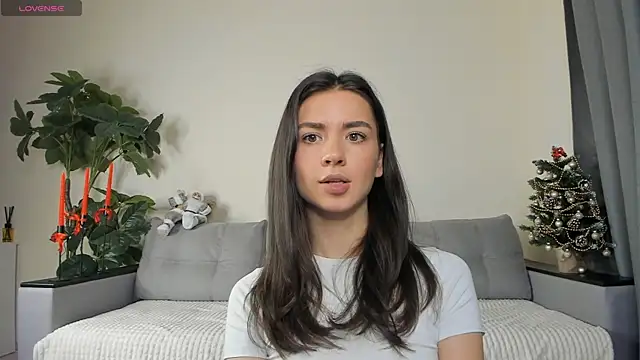 NicoleLuv online show from 12-30-24, 04:51