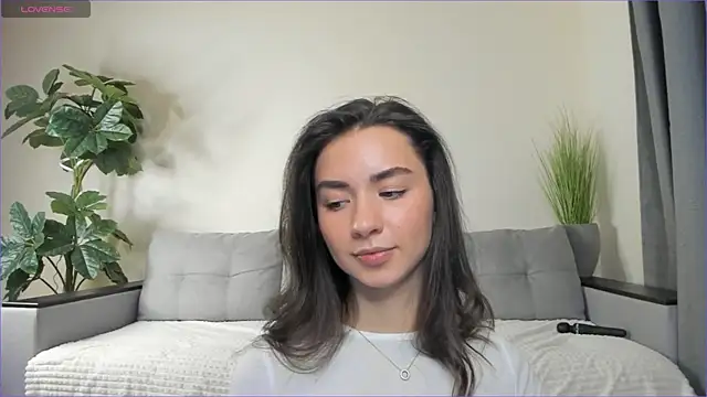 NicoleLuv online show from 02-06-25, 04:14