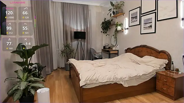 NicoleLuv online show from 09-16-25, 06:53