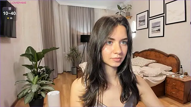 NicoleLuv online show from 09-17-25, 07:04