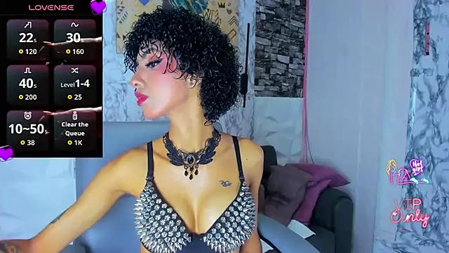 Queen Cuarxxo online show from 06-03-26, 09:09
