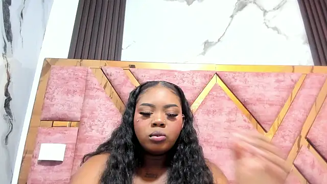 Snapshot of mia_alvares chatting on 05-09-26, 11:48 mia alvares online show from 05-09-26, 11:48