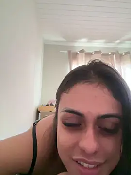 amorinha99 online show from 04-28-26, 12:54