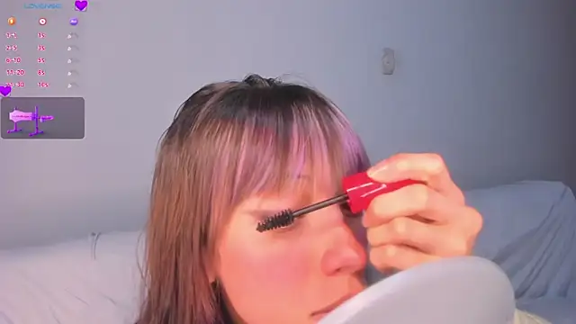 Snapshot of MiaGoth_ chatting on 11-15-25, 11:21 MiaGoth online show from 11-15-25, 11:21