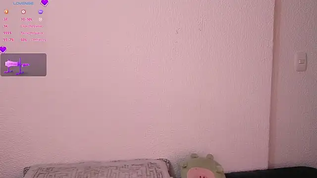 Snapshot of MiaGoth_ chatting on 02-15-26, 08:05 MiaGoth online show from 02-15-26, 08:05