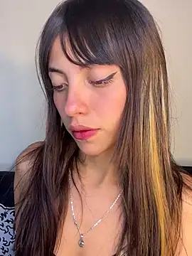Snapshot of MiaGoth_ chatting on 06-27-26, 01:54 MiaGoth online show from 06-27-26, 01:54