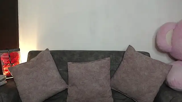 Snapshot of stephaniedj1 chatting on 10-09-25, 08:18 stephaniedj1 online show from 10-09-25, 08:18