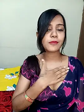 Snapshot of Miss-Riyasingh chatting on 10-24-25, 12:56 Miss-Riyasingh online show from 10-24-25, 12:56