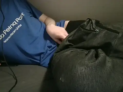 Snapshot of krissraw chatting on 03-06-26, 05:15 krissraw online show from 03-06-26, 05:15