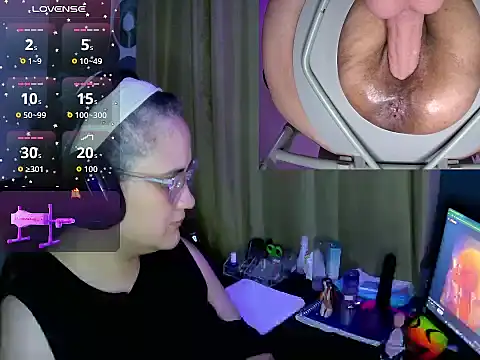 Snapshot of lolalicious_7583 chatting on 03-10-26, 11:54 lolalicious 7583 online show from 03-10-26, 11:54