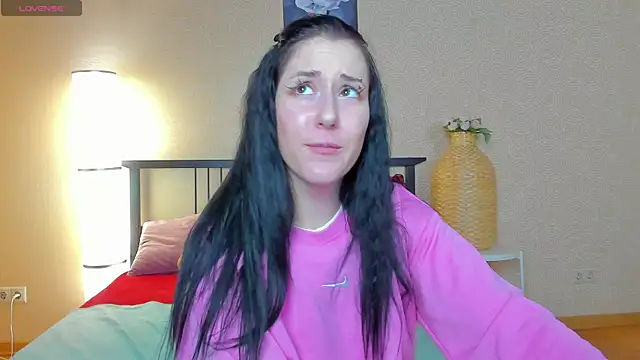 adell berry online show from 12-12-24, 09:40