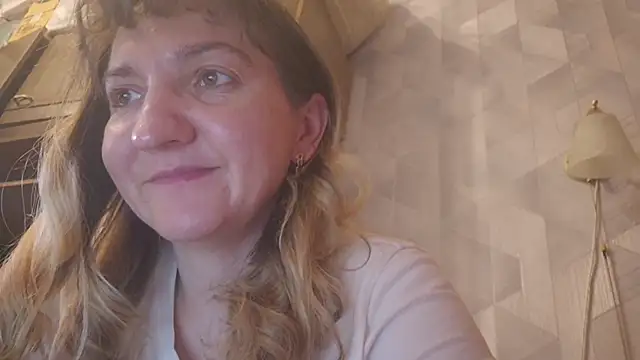 EstrellaWalters online show from 04-28-26, 10:09