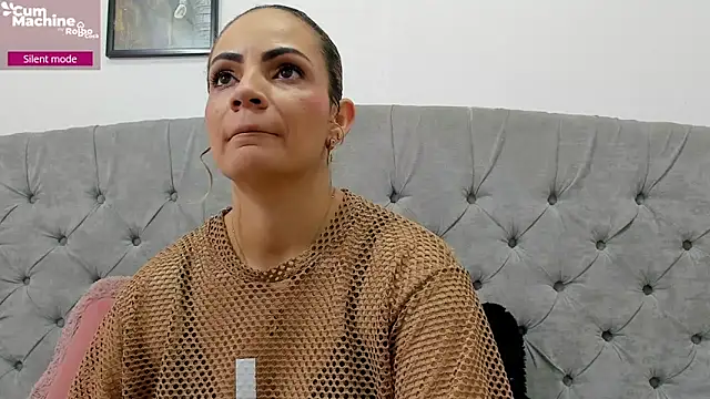 Valesskahall online show from 10-25-25, 12:13