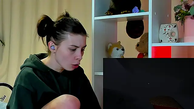 callmetori online show from 12-17-24, 11:06