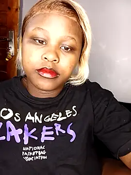 Snapshot of Dark_Berry_26 chatting on 02-21-26, 09:54 Dark Berry 26 online show from 02-21-26, 09:54