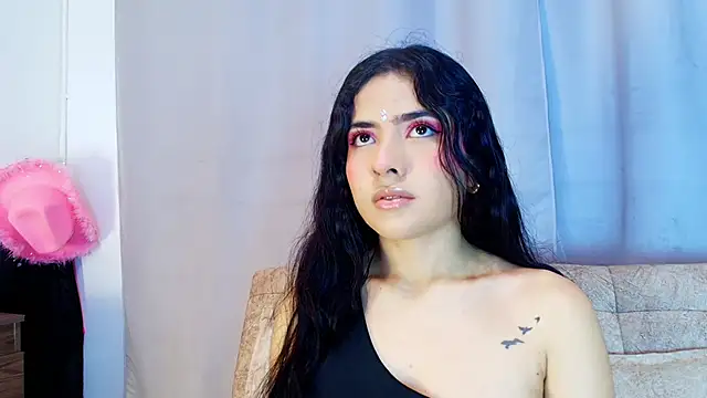 adara johnson   online show from 11-16-25, 12:22