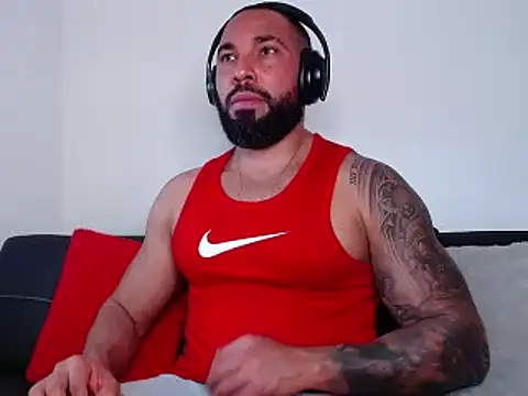 Snapshot of roman_muscle chatting on 12-03-24, 09:34 roman muscle online show from 12-03-24, 09:34