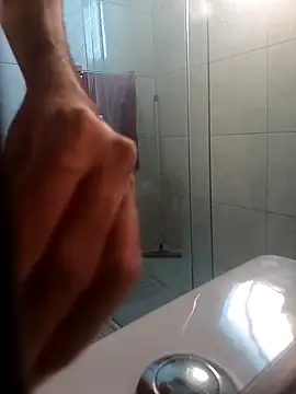 Snapshot of Joaozynx69 chatting on 01-17-25, 05:11 Joaozynx69 online show from 01-17-25, 05:11