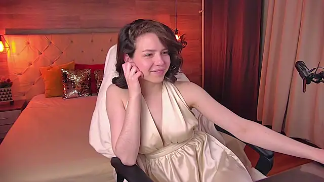 AngellaRoss online show from 03-10-25, 06:45