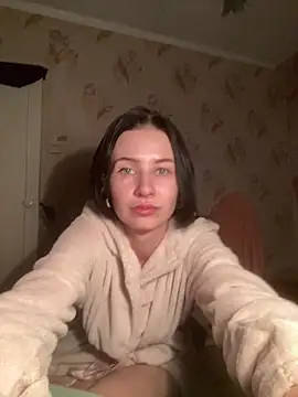 Snapshot of Starry_Siren chatting on 12-22-25, 04:37 Starry Siren online show from 12-22-25, 04:37