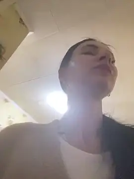 Snapshot of Starry_Siren chatting on 03-02-26, 05:20 Starry Siren online show from 03-02-26, 05:20