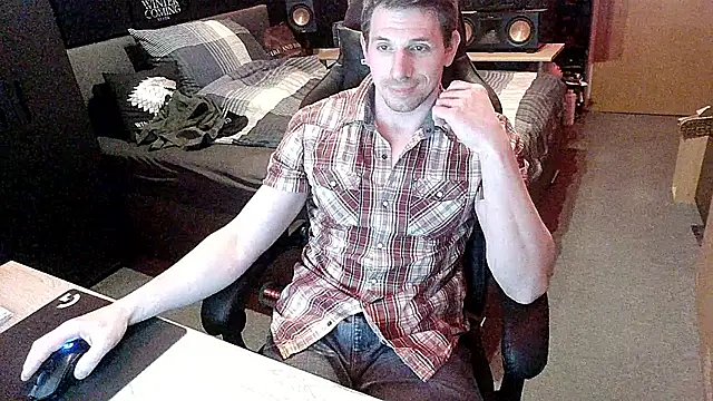 Snapshot of dreamwallker21 chatting on 02-18-26, 04:36 dreamwallker21 online show from 02-18-26, 04:36