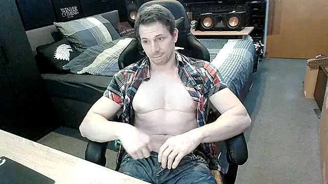 Snapshot of dreamwallker21 chatting on 03-09-26, 08:35 dreamwallker21 online show from 03-09-26, 08:35