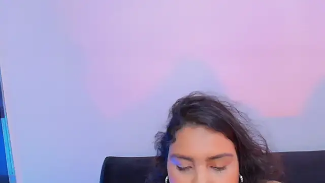 Snapshot of Brenda__gomez chatting on 01-30-25, 04:02 Brenda gomez online show from 01-30-25, 04:02