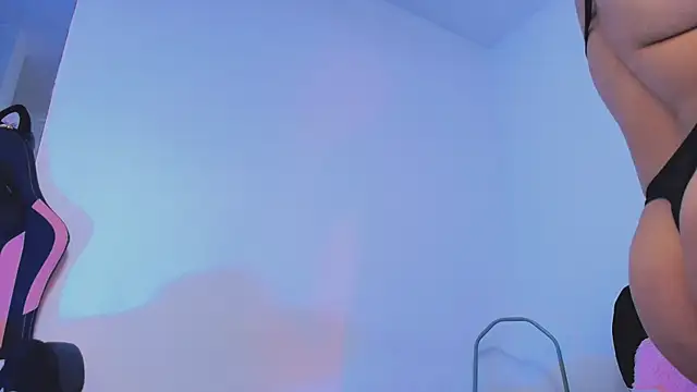 Snapshot of Brenda__gomez chatting on 03-04-25, 05:03 Brenda gomez online show from 03-04-25, 05:03