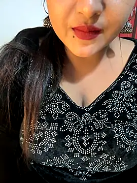 Ayesha mahi online show from 11-23-25, 04:51