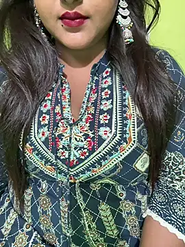 Snapshot of Ayesha_mahi chatting on 05-22-26, 10:32 Ayesha mahi online show from 05-22-26, 10:32