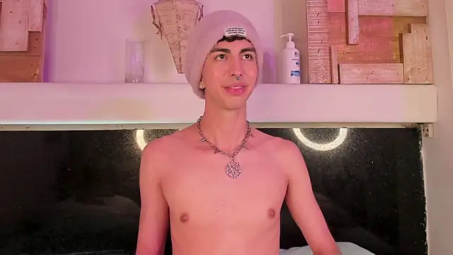 Snapshot of BrahmBelial_ chatting on 01-06-25, 08:03 BrahmBelial  online show from 01-06-25, 08:03