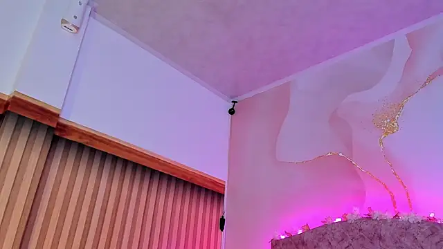 Snapshot of Daisy__rose chatting on 03-13-25, 03:00 Daisy rose online show from 03-13-25, 03:00