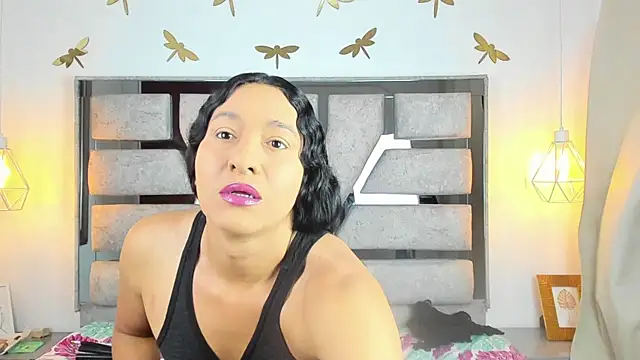 Alison Chan  online show from 12-22-25, 01:30