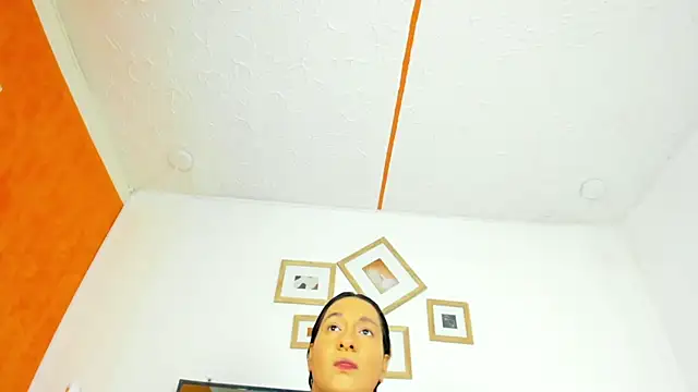 Alison Chan  online show from 07-03-26, 09:21