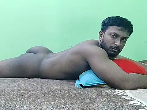 Snapshot of HunkyAriyan chatting on 09-27-25, 06:57 HunkyAriyan online show from 09-27-25, 06:57