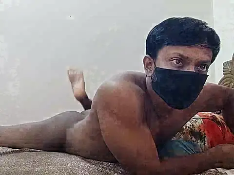 Snapshot of HunkyAriyan chatting on 11-10-25, 10:36 HunkyAriyan online show from 11-10-25, 10:36