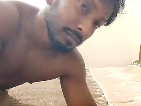Snapshot of HunkyAriyan chatting on 07-22-26, 01:47 HunkyAriyan online show from 07-22-26, 01:47
