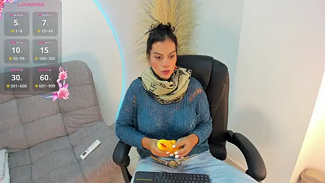 Ada Monroe10 online show from 09-09-25, 01:10