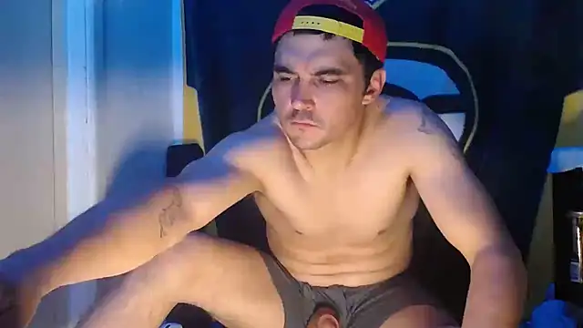 Snapshot of Apeezy14 chatting on 01-07-25, 10:01 Apeezy14 online show from 01-07-25, 10:01