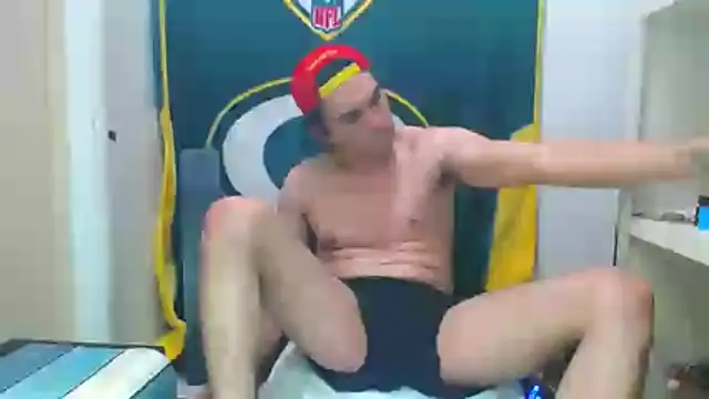 Snapshot of Apeezy14 chatting on 11-13-25, 06:56 Apeezy14 online show from 11-13-25, 06:56