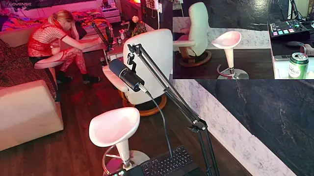 Snapshot of Doggyray44 chatting on 12-21-24, 11:34 Doggyray44 online show from 12-21-24, 11:34