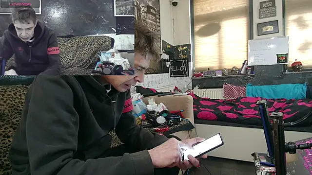 Snapshot of Doggyray44 chatting on 02-21-25, 06:48 Doggyray44 online show from 02-21-25, 06:48