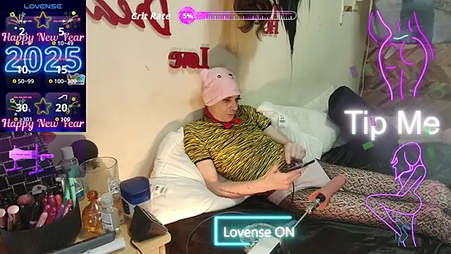 Snapshot of Doggyray44 chatting on 11-30-25, 04:00 Doggyray44 online show from 11-30-25, 04:00