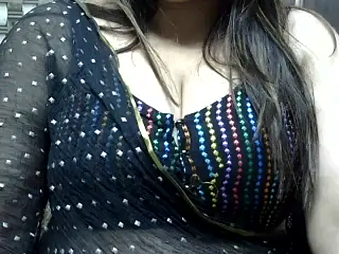 Snapshot of bhabhi_jaan11 chatting on 02-04-25, 12:22 bhabhi jaan11 online show from 02-04-25, 12:22