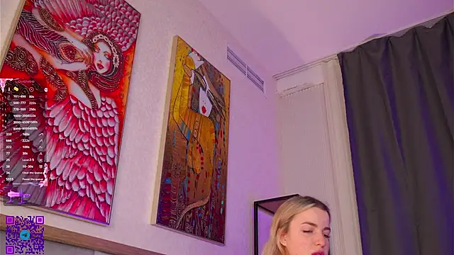 LiliBanger online show from 11-22-25, 04:22