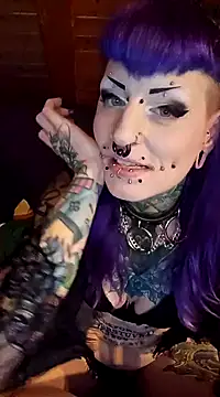Snapshot of Purple_Coffin666 chatting on 02-10-25, 11:04 Purple Coffin666 online show from 02-10-25, 11:04