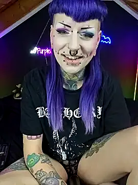 Snapshot of Purple_Coffin666 chatting on 03-04-25, 02:32 Purple Coffin666 online show from 03-04-25, 02:32