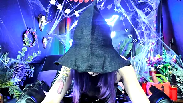 Snapshot of Purple_Coffin666 chatting on 10-01-25, 06:14 Purple Coffin666 online show from 10-01-25, 06:14