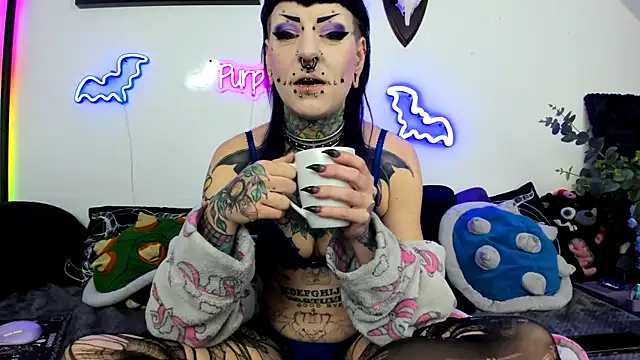 Purple Coffin666 online show from 04-29-26, 09:02